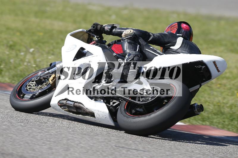 /12 30.04.2025 Speer Racing ADR/Gruppe gruen/backside
